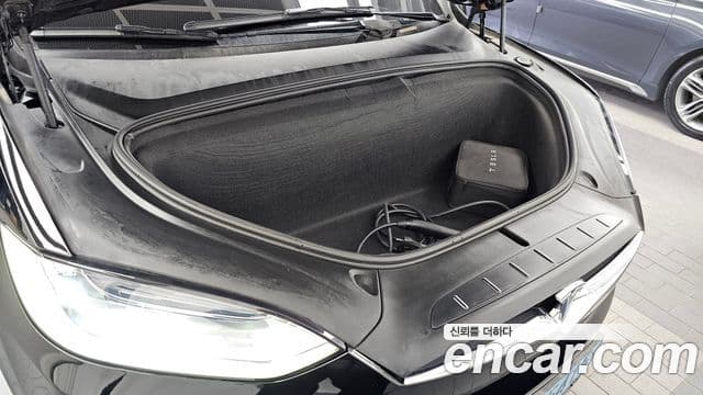 Tesla модель X Long Range, 2020 6