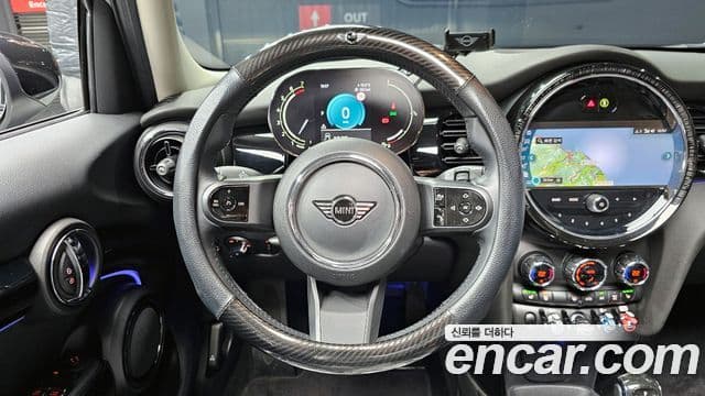 Mini Cooper 3세대, 2022 13