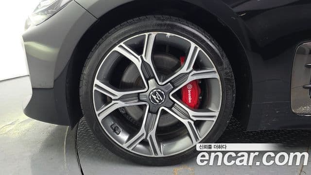 Kia 스팅어 GT, 2018 все фото