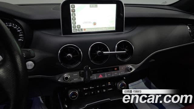 Kia 스팅어 GT, 2018 15