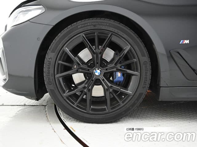 BMW 5시리즈 (G30) 520i M Sport, 2022 все фото