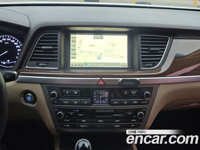 Hyundai Genesis DH Modern, 2015 10