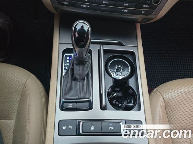 Hyundai Genesis DH Modern, 2015 11