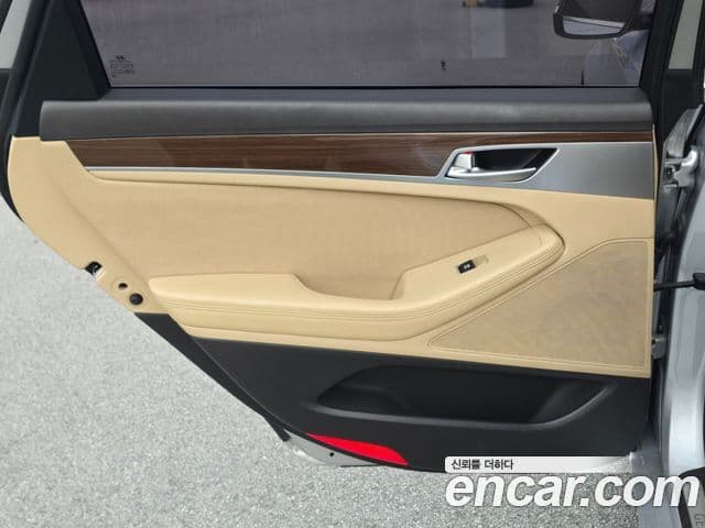 Hyundai Genesis DH Modern, 2015 14