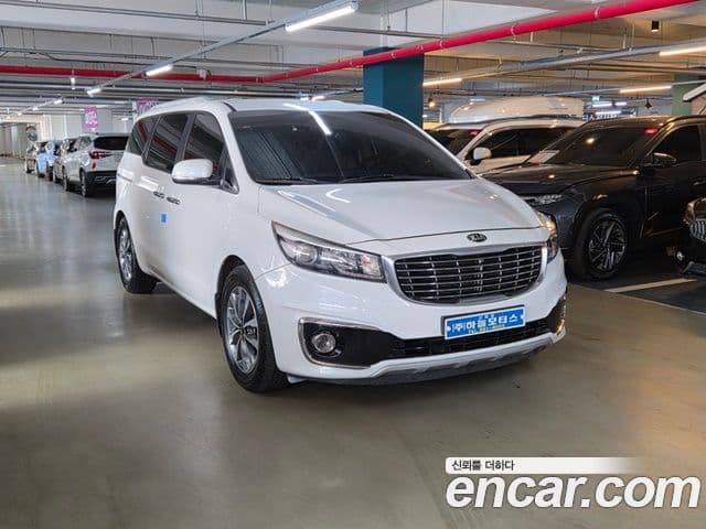 Kia All New Carnival Luxury, 2015 3