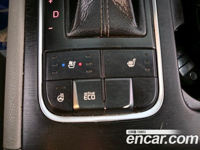 Kia All New Carnival Luxury, 2015 14