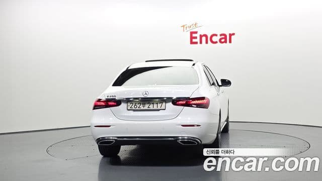 Mercedes-Benz E-класс W213 Avantgarde, 2022 4