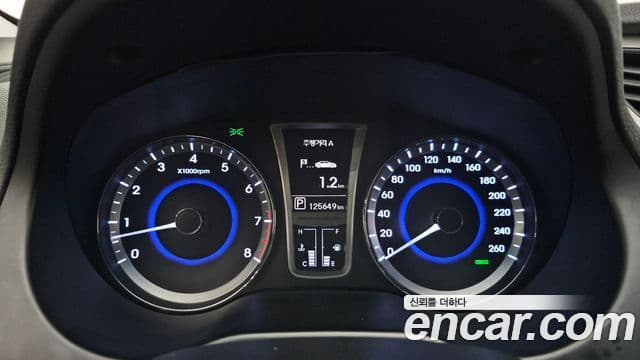 Hyundai Grandeur HG Modern, 2014 8