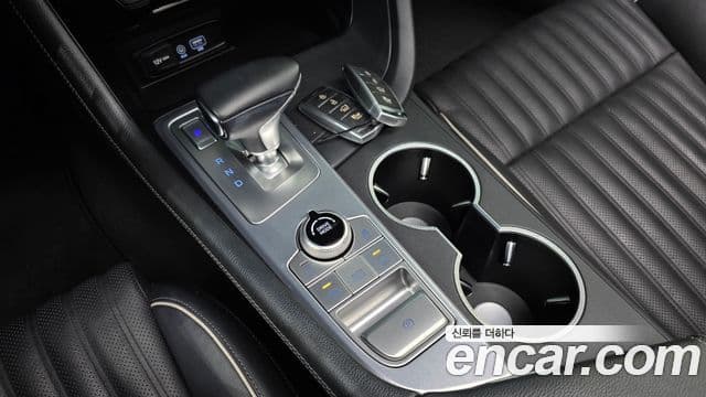 Genesis G70 Elite, 2019 9