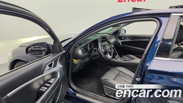 Genesis G70 Elite, 2019 11