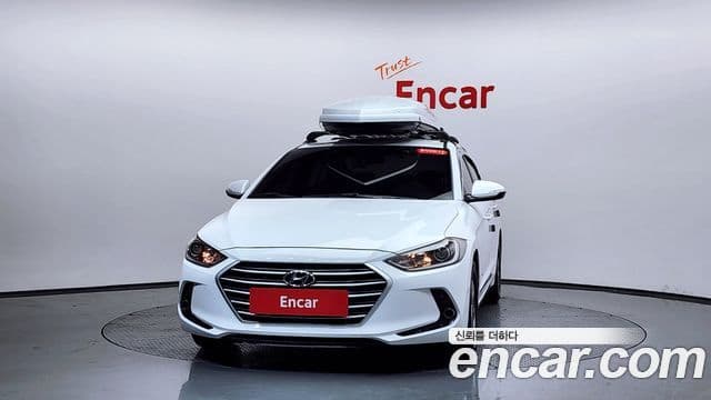 Hyundai Avante AD 1.6 GDI Smart, 2016 3