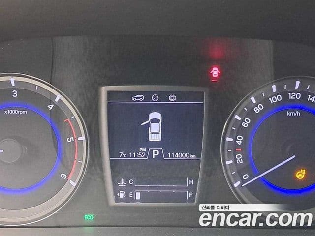 KG모빌리티(SsangYong) Rexton Sport Wild, 2020 8