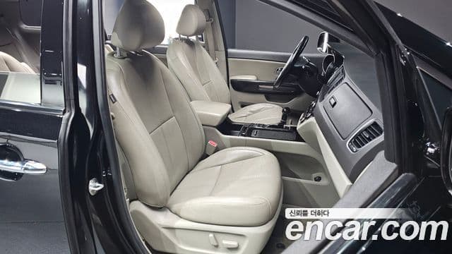 Kia All New Carnival Noblesse, 2015 10