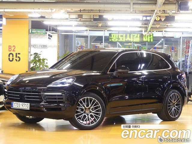 Porsche Cayenne (PO536), 2021 1