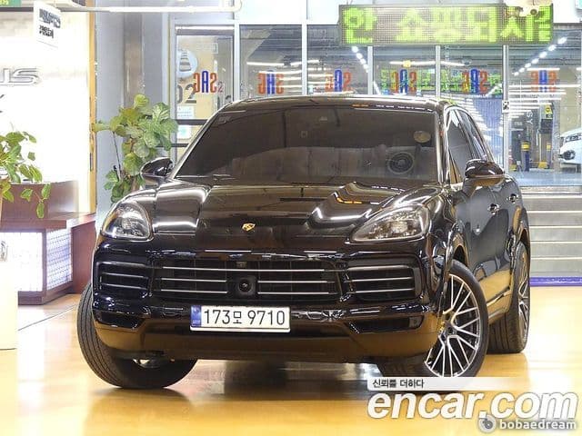 Porsche Cayenne (PO536), 2021 3