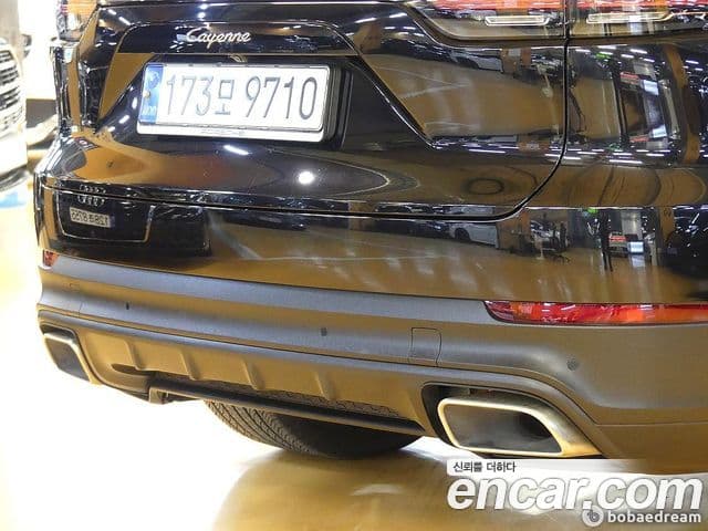 Porsche Cayenne (PO536), 2021 4