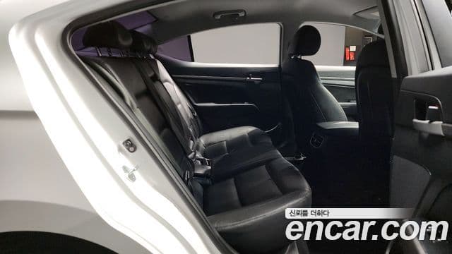 Hyundai Avante AD Premium, 2016 12