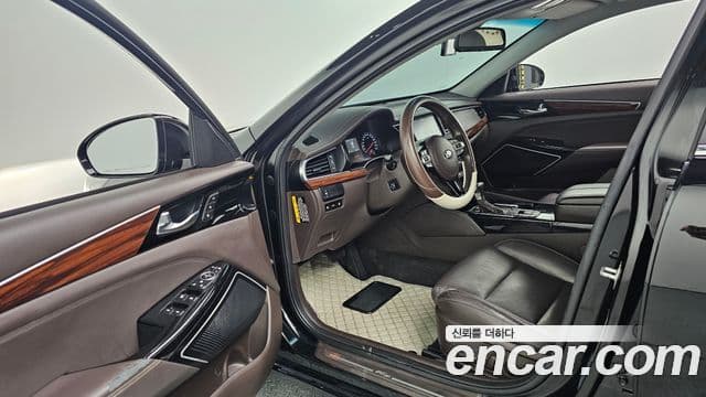Kia All New K7 Noblesse, 2016 10
