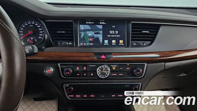 Kia All New K7 Noblesse, 2016 15