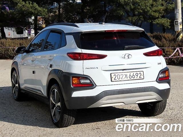 Hyundai Kona Modern Art, 2018 3