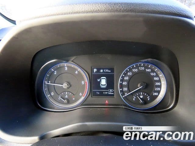 Hyundai Kona Modern Art, 2018 9