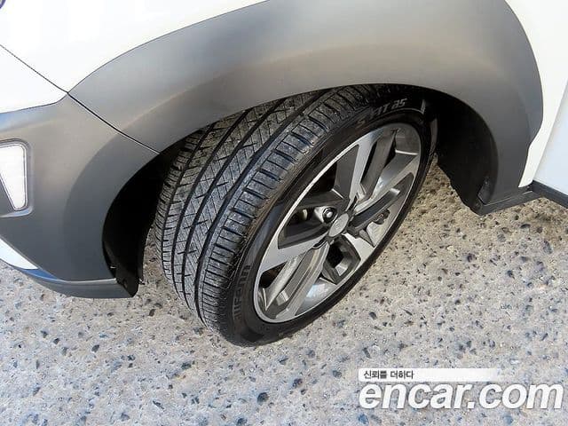 Hyundai Kona Modern Art, 2018 20