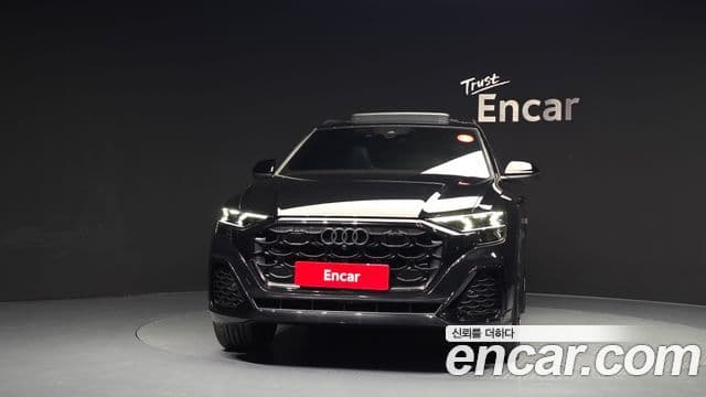 Audi Q8 (4M) Premium, 2025 3