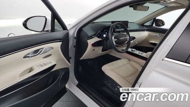 Genesis GV70, 2023 10