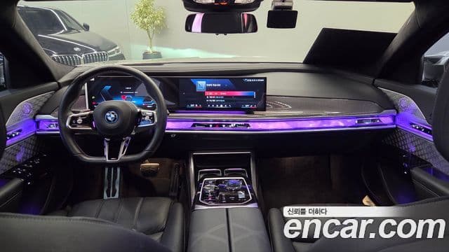BMW i7 (G70), 2024 7