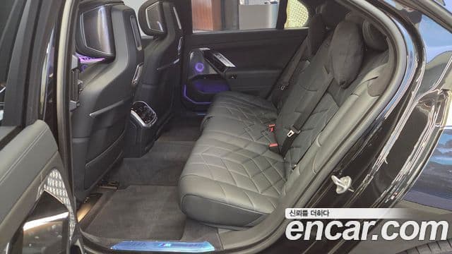 BMW i7 (G70), 2024 11