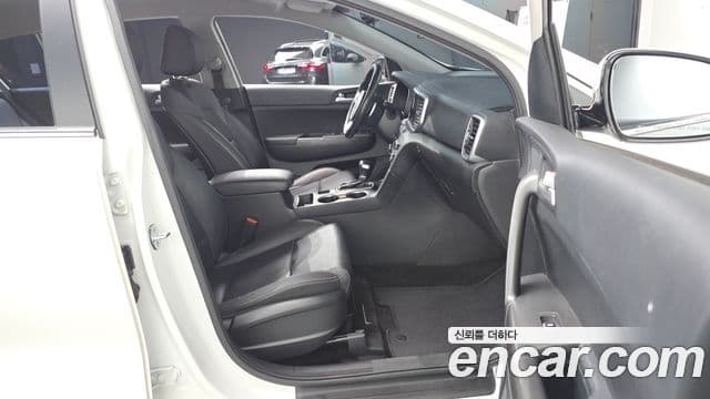 Kia Sportage The / новый Bold Luxury, 2019 10