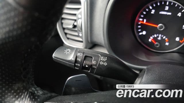 Kia Sportage The / новый Bold Luxury, 2019 18