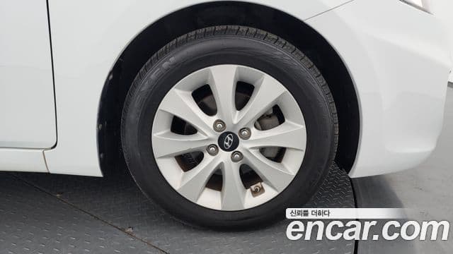 Hyundai Accent(новый кузов / новое поколение) Modern, 2016 все фото