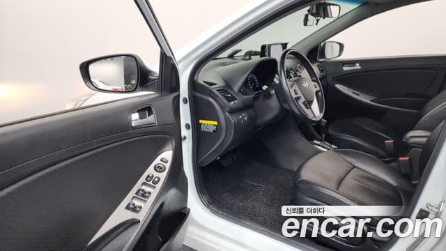 Hyundai Accent(новый кузов / новое поколение) Modern, 2016 10