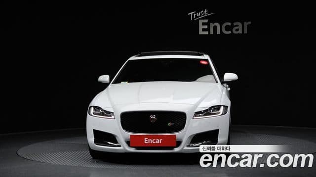 Jaguar XF (X260) Prestige, 2019 3