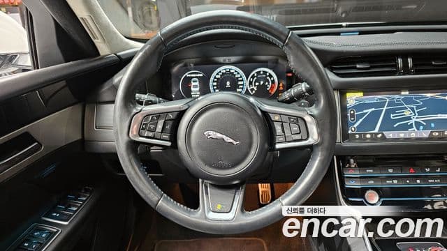 Jaguar XF (X260) Prestige, 2019 13