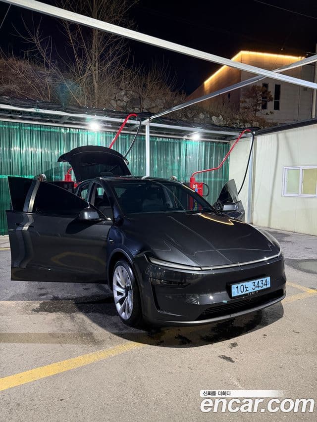 Tesla модель Y Premium Long Range AWD, 2025 1