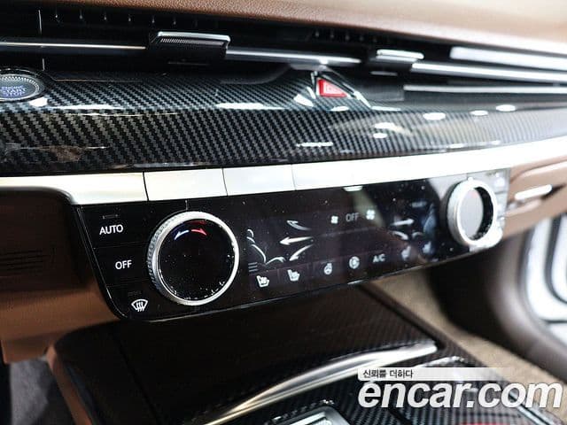 Genesis G80 (RG3) бензин 2.5 турбо 2WD, 2023 12