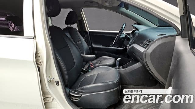 Kia All New Morning Luxury, 2015 10