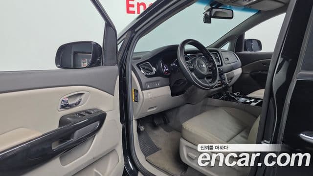 Kia All New Carnival Prestige, 2016 10
