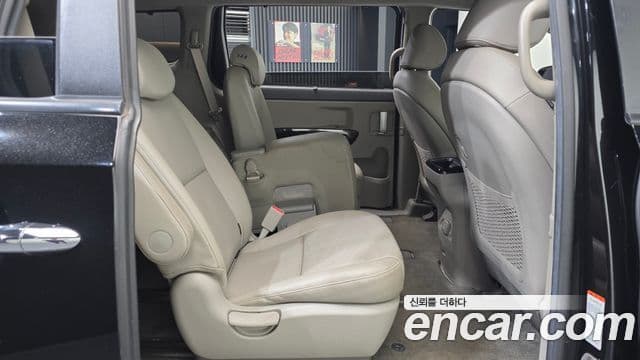 Kia All New Carnival Prestige, 2016 12