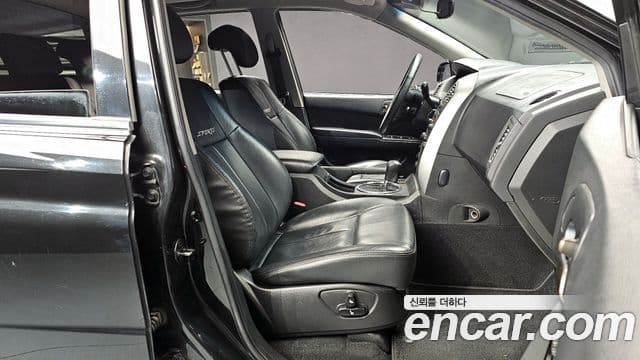 KG모빌리티(SsangYong) Korando Sport Vision, 2013 10