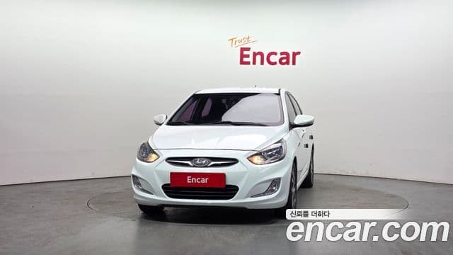 Hyundai Accent(новый кузов / новое поколение) Premier, 2012 3