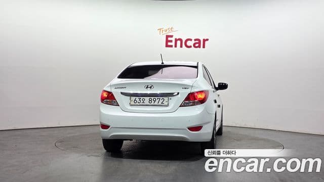 Hyundai Accent(новый кузов / новое поколение) Premier, 2012 4