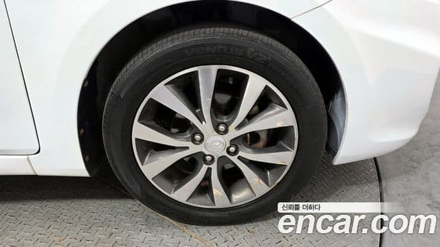 Hyundai Accent(новый кузов / новое поколение) Premier, 2012 все фото