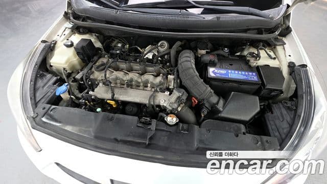 Hyundai Accent(новый кузов / новое поколение) Premier, 2012 6