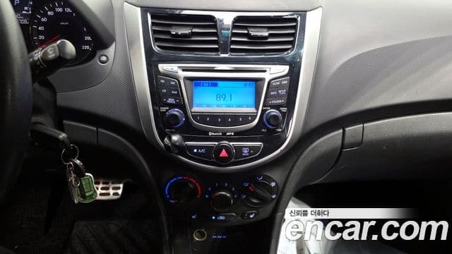 Hyundai Accent(новый кузов / новое поколение) Premier, 2012 14
