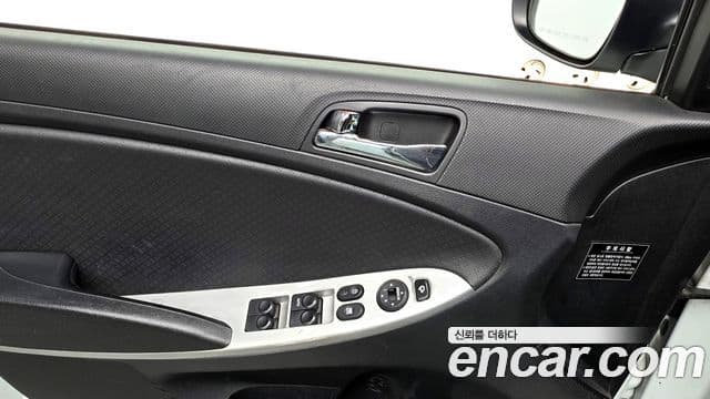 Hyundai Accent(новый кузов / новое поколение) Premier, 2012 16