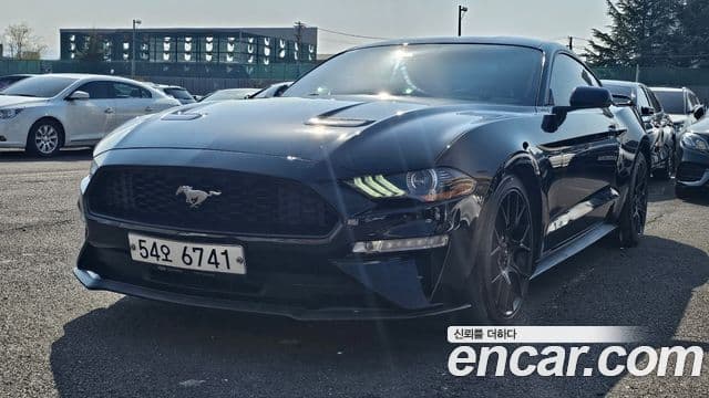 Ford Mustang купе, 2018 3