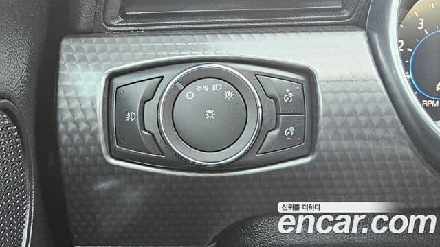 Ford Mustang купе, 2018 13